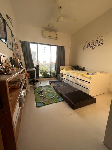 Bedroom in 3 BHK Apartment at Rustomjee Elita, Juhu – for Rent