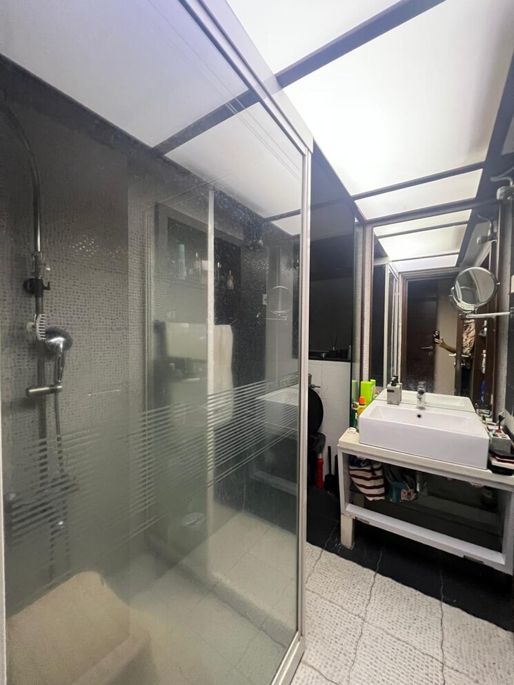 Attached Bathroom, samartha-aangan 3 Bedroom 1550 Sq.Ft. Apartment In Andheri West Mumbai 6287439