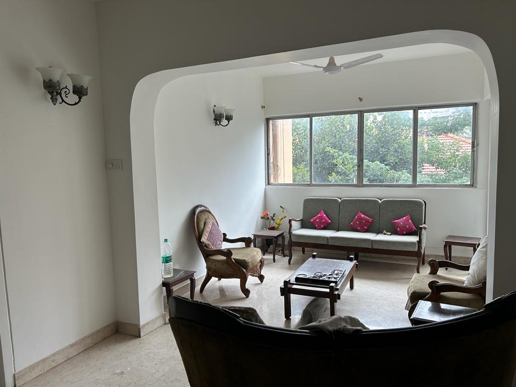 Rental 3 Bedroom 1650 Sq.Ft. Apartment in Cunningham Road Bangalore