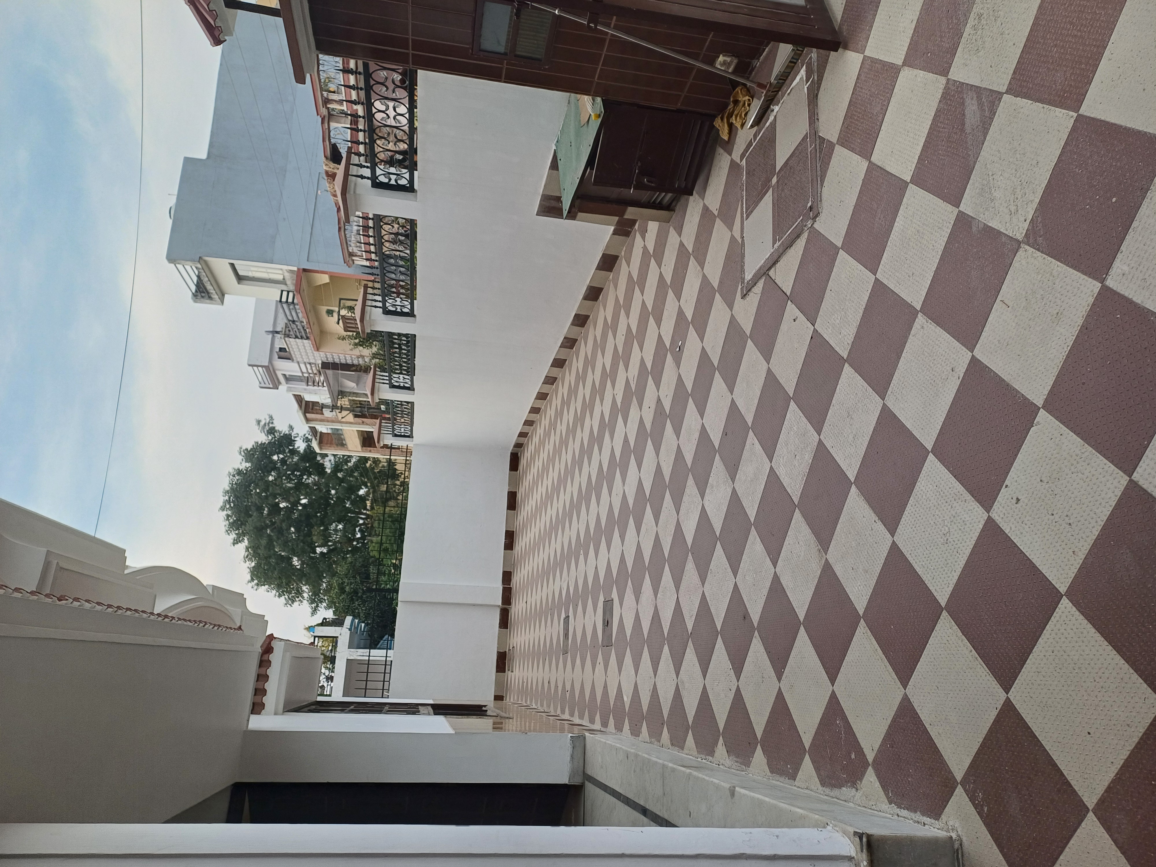 Rental 6 Bedroom 6000 Sq.Ft. Independent House in Aman Vihar Dehradun