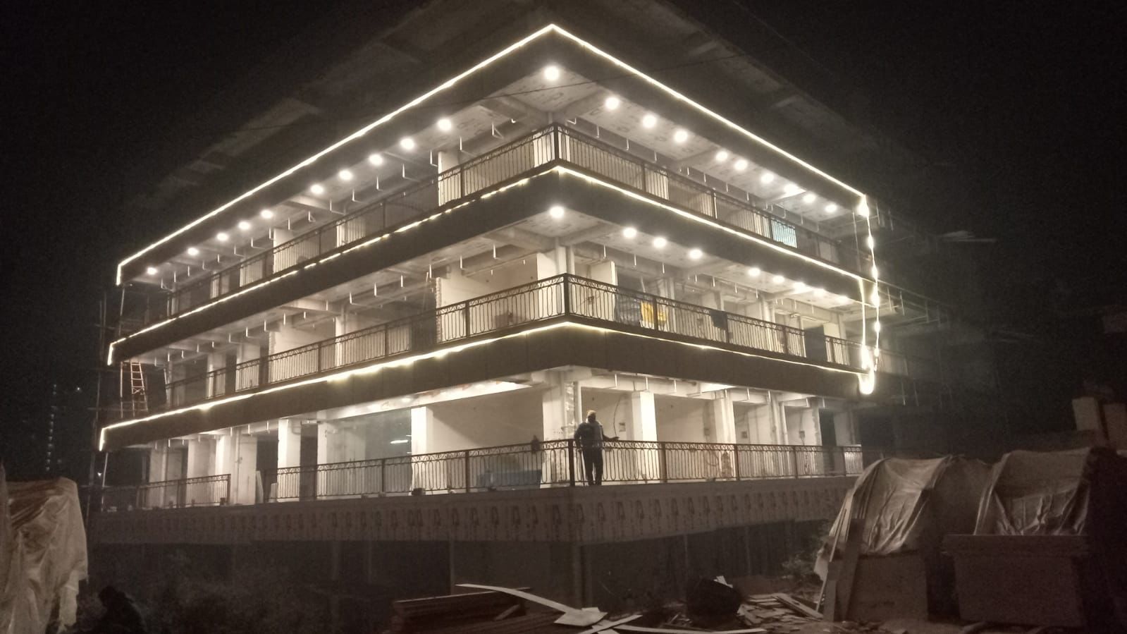 Resale Commercial Shop 190 Sq.Ft. in Siddharth Vihar Ghaziabad 7696469