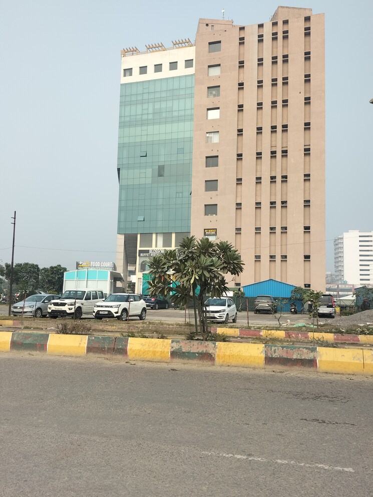 Exterior View, sushant golf city Commercial Office Space 684 Sq.Ft. In Sushant Golf City Lucknow 6291494