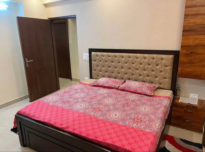 Rental 2 Bedroom 1150 Sq.Ft. Apartment in Vaishnavi Nirvana, Hi Tech