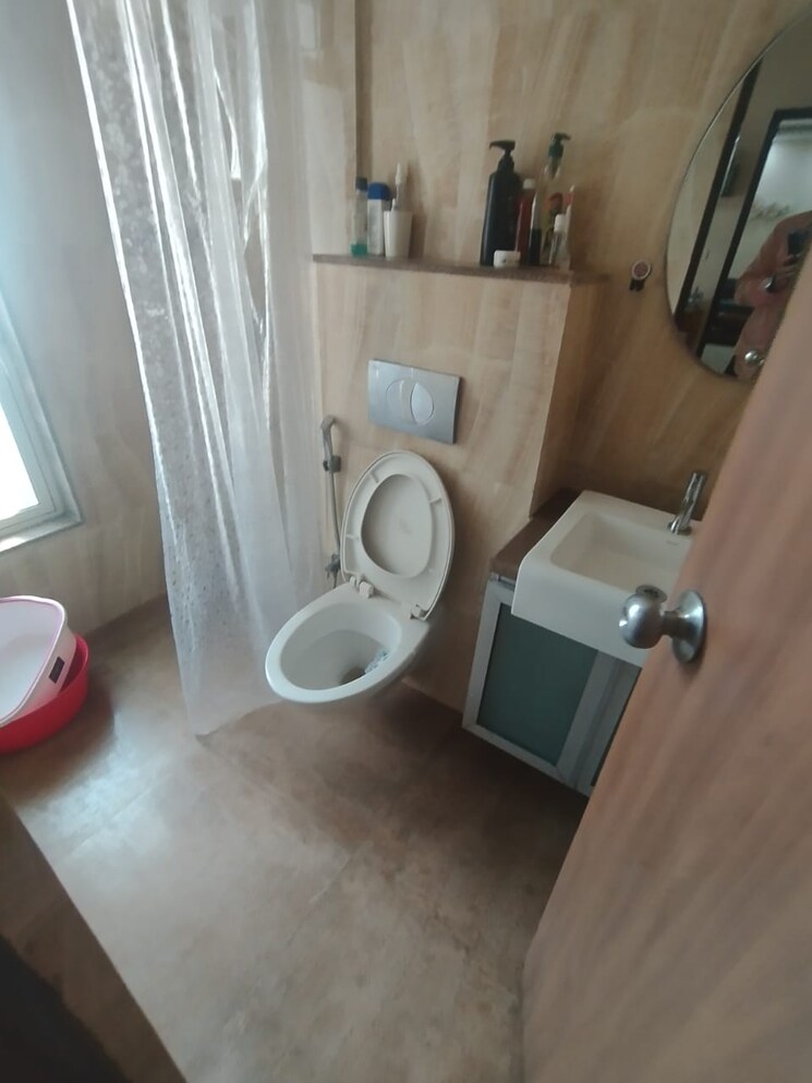 Bathroom, lodha-amara 3 Bedroom 955 Sq.Ft. Apartment In Kolshet Road Thane 6295707