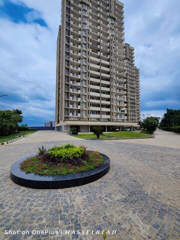 3.5 BHK Apartment For Sale in Pareena Coban Residences, Sector 99a
