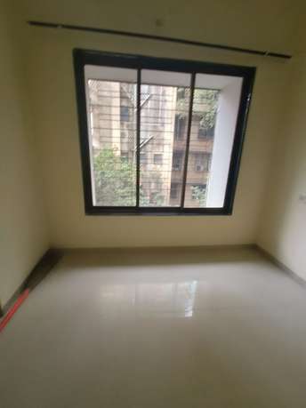 1 BHK Apartment For Rent in Gokul Garden CHS Kandivali East Mumbai 6297375