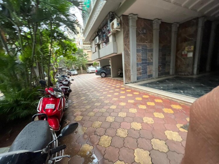  Parking, krishna-heritage-chs 3 Bedroom 1028 Sq.Ft. Apartment In Borivali West Mumbai 6298291