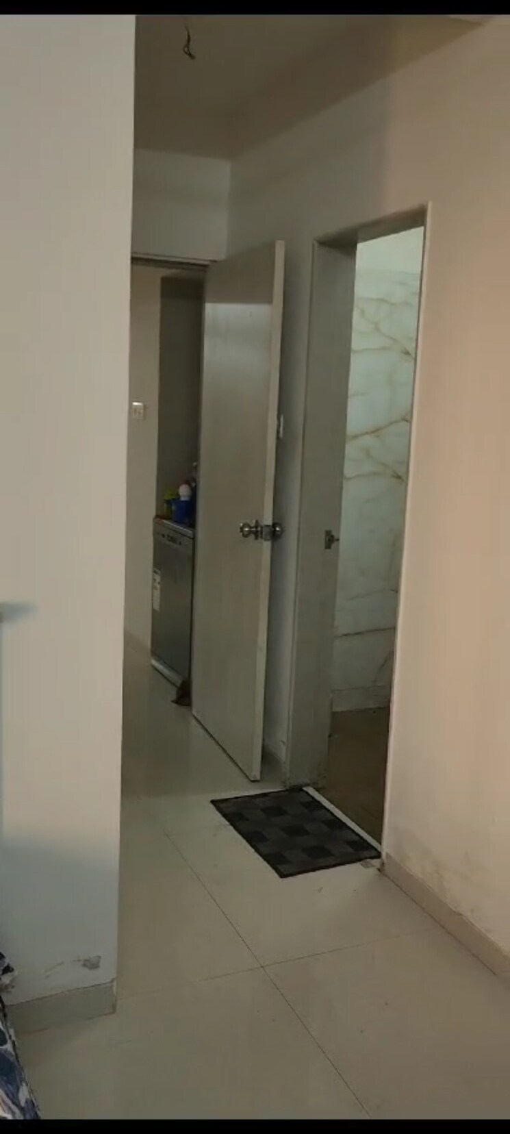 Bathroom, unique-greens-ghodbunder-road 2 Bedroom 619 Sq.Ft. Apartment In Ghodbunder Road Thane 6301548