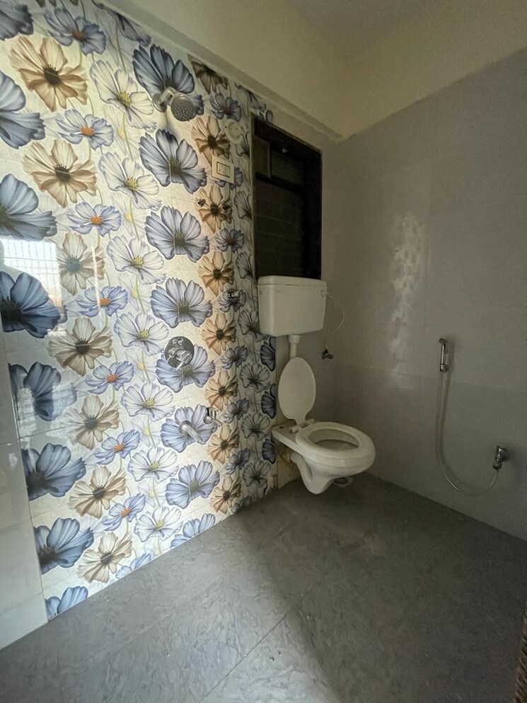 Bathroom, tanna-mangeshi-dazzle-iii 3 Bedroom 1250 Sq.Ft. Apartment In Thakurli Thane 6304096