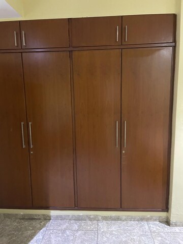 Room in 3 BHK Apartment at Siripuram – for Rent