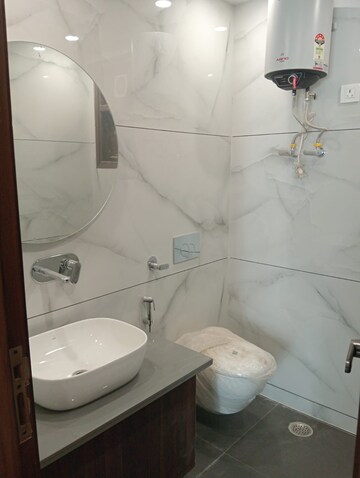 Bathroom in 2 BHK Builder Floor at Ramesh Nagar – for Sale