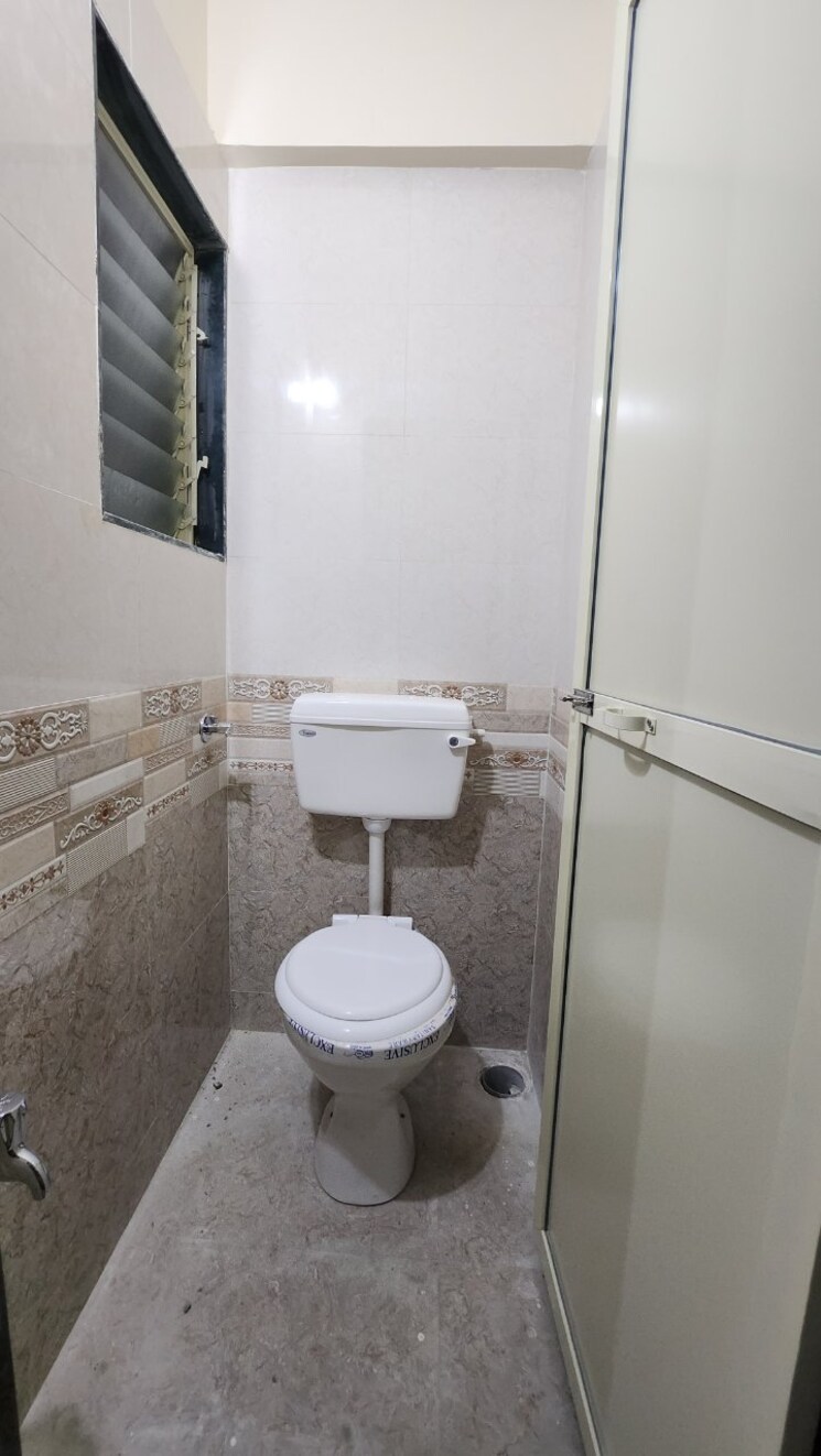 Bathroom, pawan-savitri-icon 1 Bedroom 630 Sq.Ft. Apartment In Uran Navi Mumbai 6305712