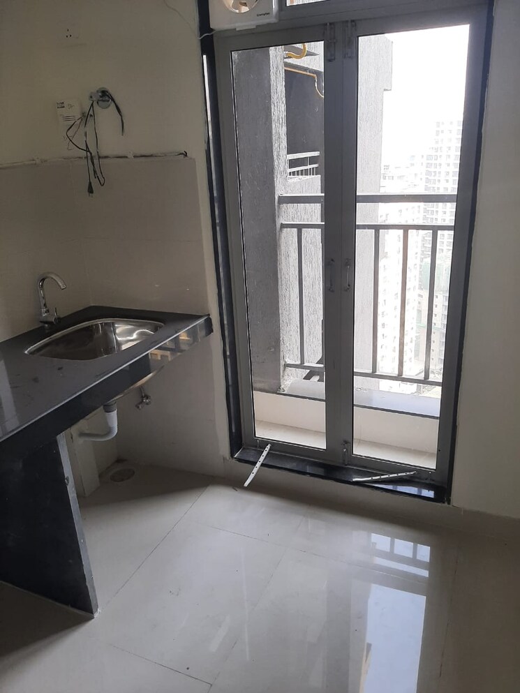 Kitchen, raj-tattva 3 Bedroom 1126 Sq.Ft. Apartment In Kapur Bawdi Thane 6305855