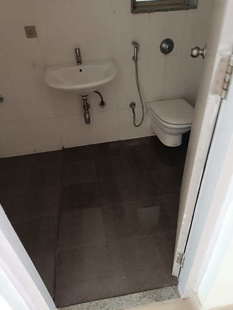 Bathroom, lodha-palava-river-view 2.5 Bedroom 1200 Sq.Ft. Apartment In Dombivli East Thane 6306381