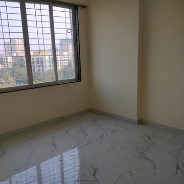 Room in 2.5 BHK Apartment at Tattva Mittal Cove, Andheri West – for Rent