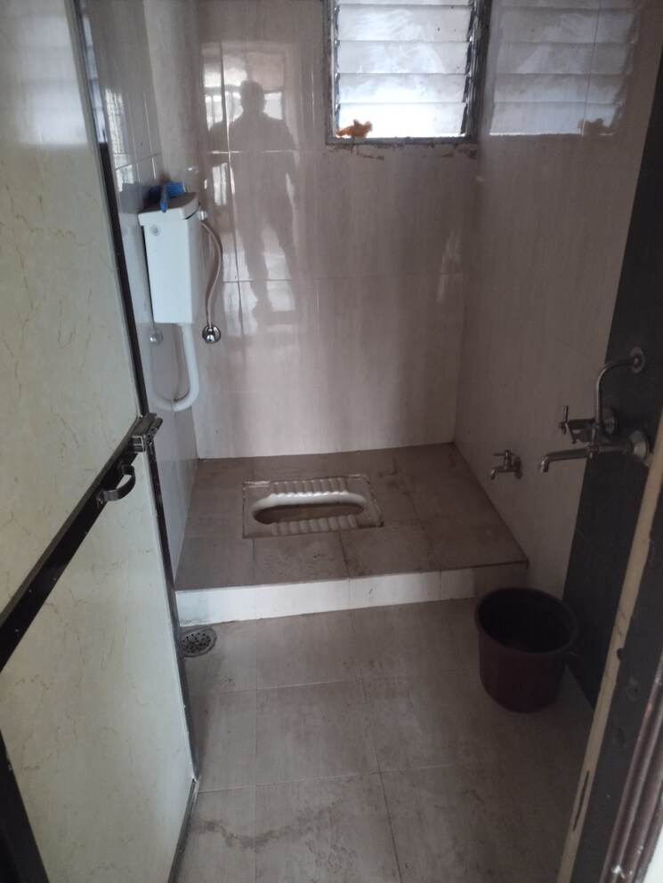 Bathroom, suman-j-b-heights 2 Bedroom 1000 Sq.Ft. Apartment In Karanjade Navi Mumbai 6307413