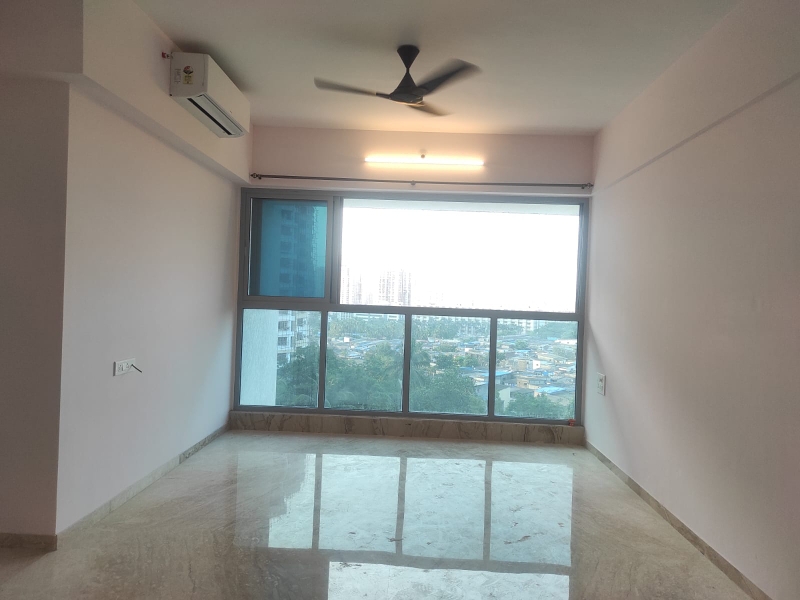 2 BHK Apartment For Resale in Rajesh White City Kandivali East Mumbai  6307897