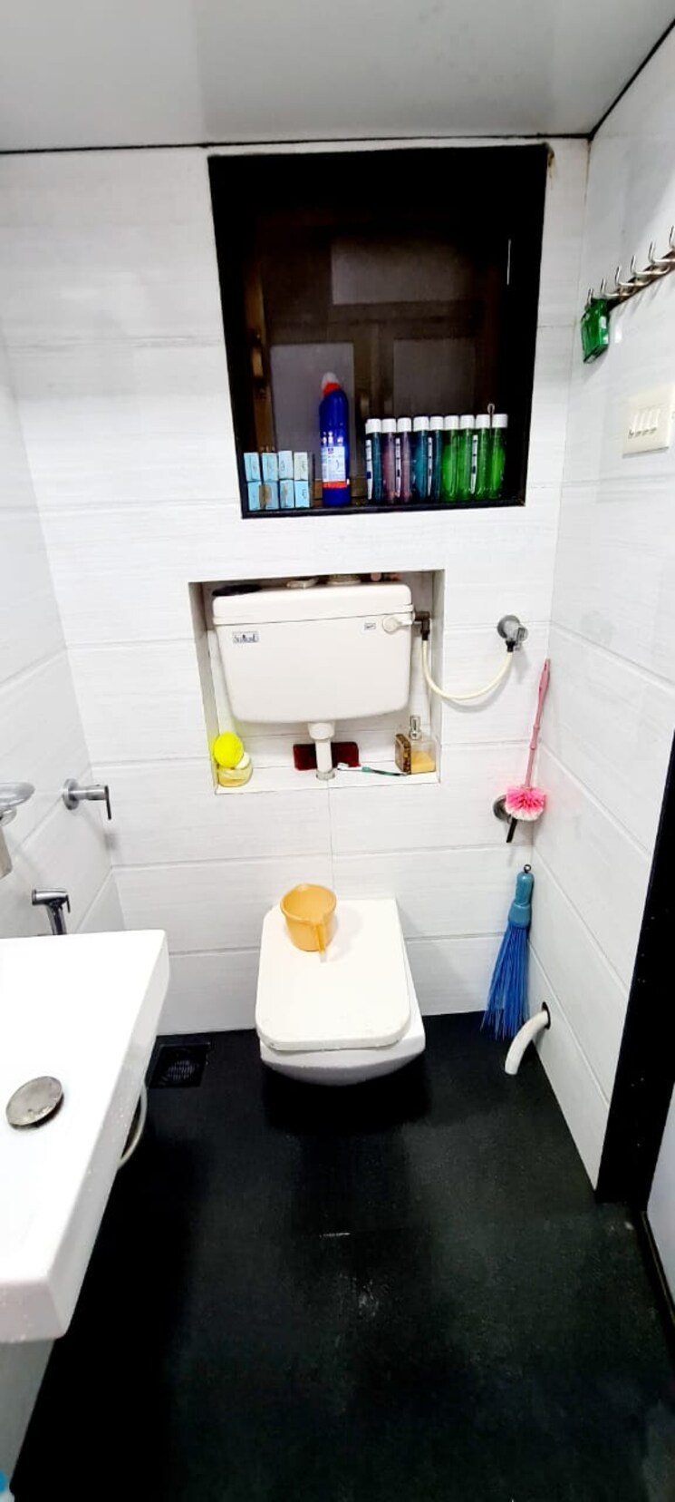 Master Bedroom, creek-view-chs-airoli 3 Bedroom 1000 Sq.Ft. Apartment In Kopar Khairane Sector 22 Navi Mumbai 6308457