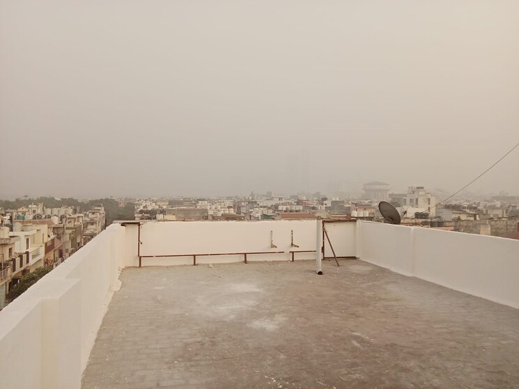 Terrace, shakti khand iv 3 Bedroom 1216 Sq.Ft. Builder Floor In Shakti Khand iv Ghaziabad 6308764