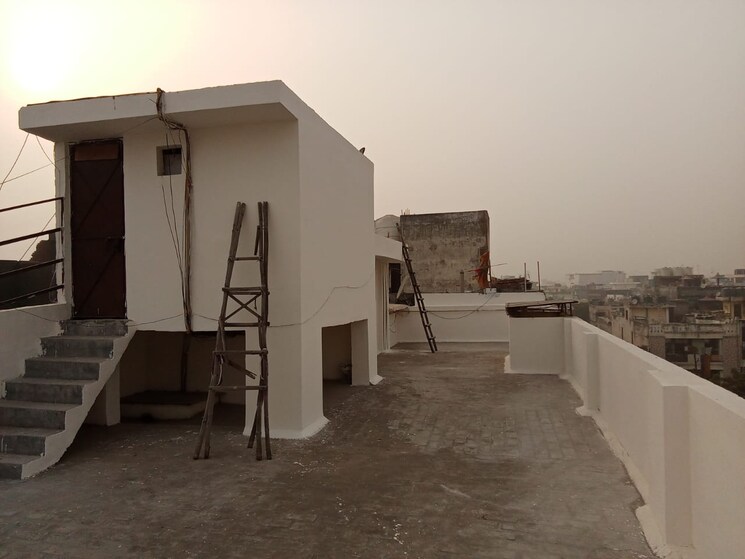 Terrace, shakti khand iv 3 Bedroom 1216 Sq.Ft. Builder Floor In Shakti Khand iv Ghaziabad 6308764