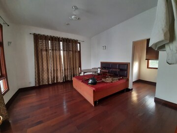 Living Room in 3 BHK Apartment at Jaypee Greens The Castille ii, Jaypee Greens – for Sale