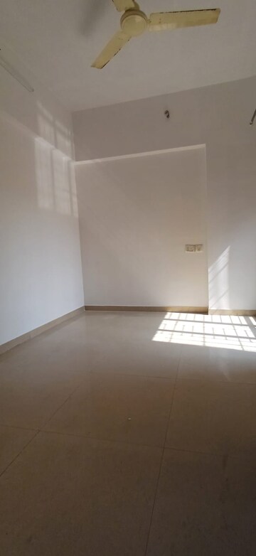 Room in 2.5 BHK Apartment at Parsik Nagar – for Sale