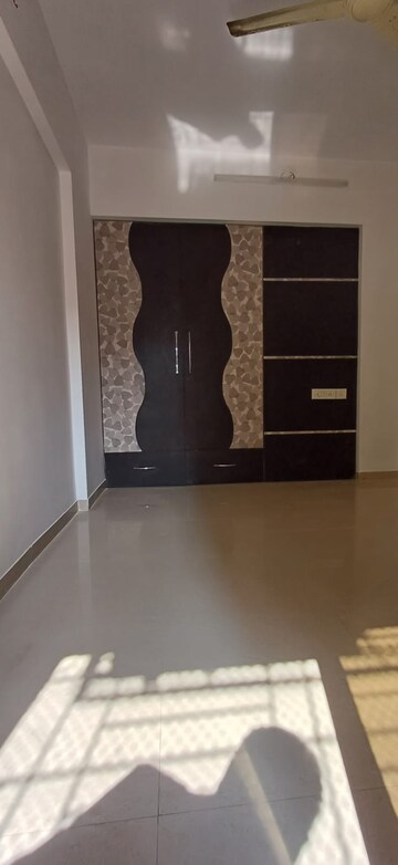 Furnished Amenities in 2.5 BHK Apartment at Parsik Nagar – for Sale