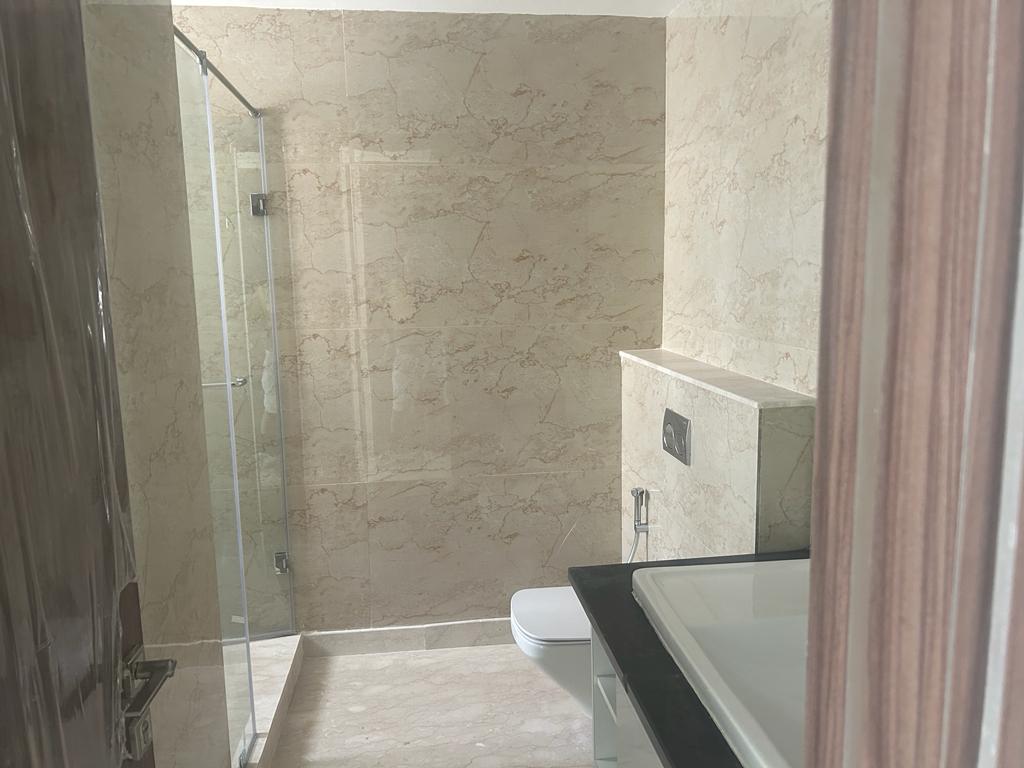 Rental 3 Bedroom 2548 Sq.Ft. Apartment in Ambience Tiverton, Sector 50