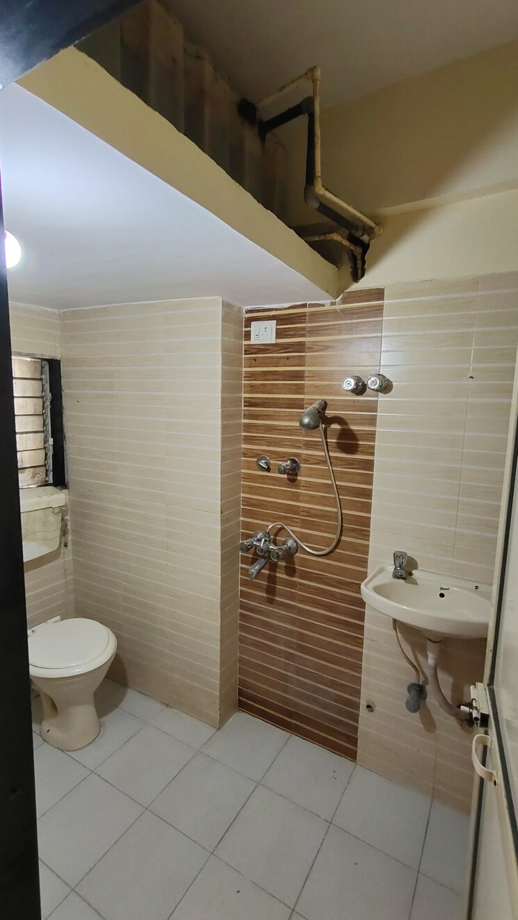 Bathroom, vasudev-planet 3 Bedroom 1295 Sq.Ft. Apartment In Mira Road Mumbai 6312631