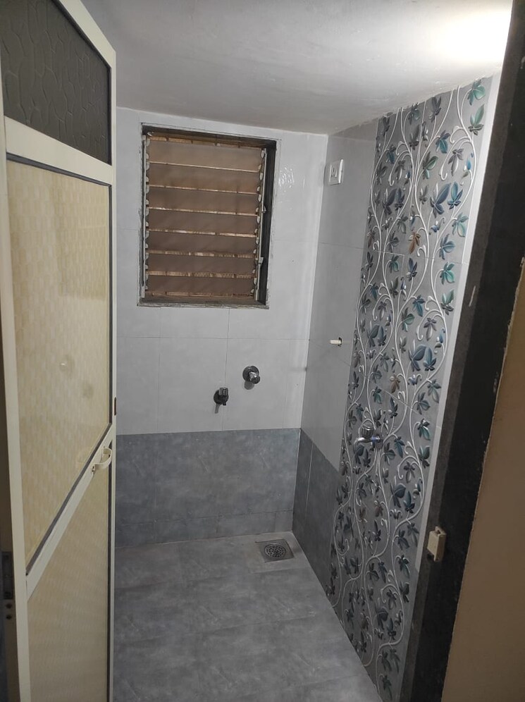 Bathroom, guru-dutta-krupa-apartment 1 Bedroom 430 Sq.Ft. Apartment In Dombivli West Thane 6312667