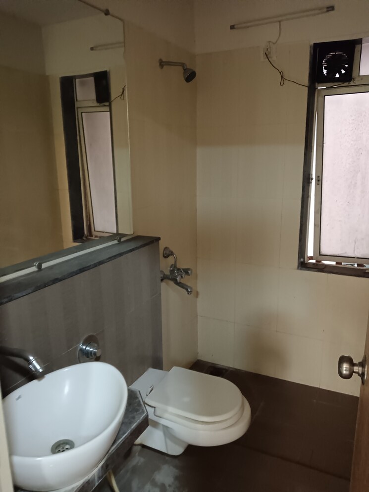 Bathroom, db-realty-parkwoods 2 Bedroom 712 Sq.Ft. Apartment In Kasarvadavali Thane 6313239