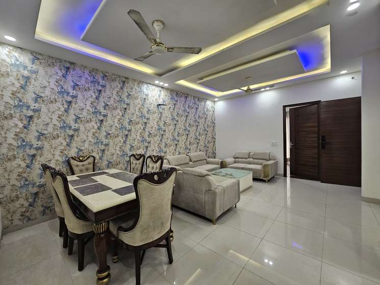 Near Vip Road 3 Bhk Spacious Flat With Lift
