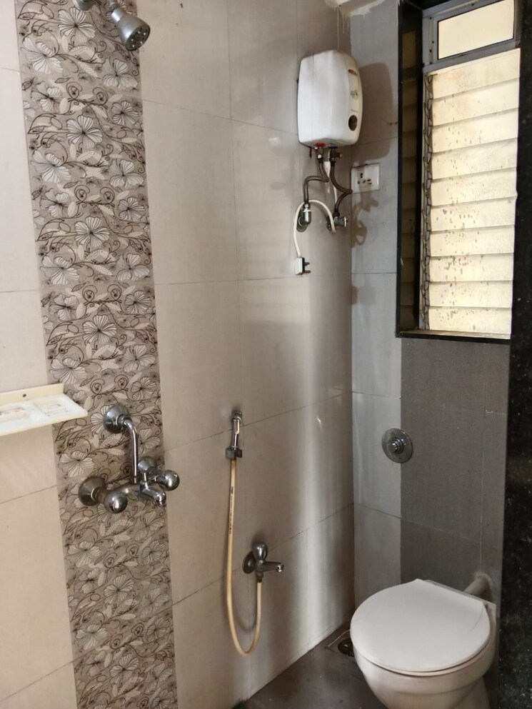 Bathroom, anand-nagar-barkha-chs 1 Bedroom 450 Sq.Ft. Apartment In Bhandup East Mumbai 6316541