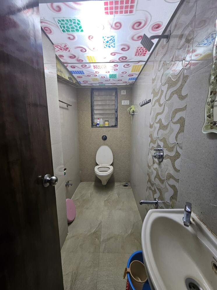 Bathroom, arvind-kinjal-tower 1.5 Bedroom 980 Sq.Ft. Apartment In Byculla West Mumbai 6319255
