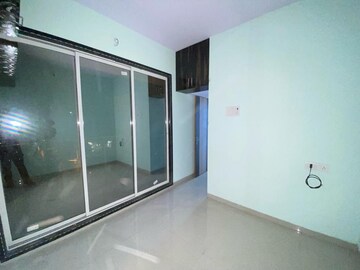 Room in 2 BHK Apartment at Dombivli West – for Rent