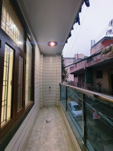Balcony in 3 BHK Builder Floor at Dwarka Mor – for Rent
