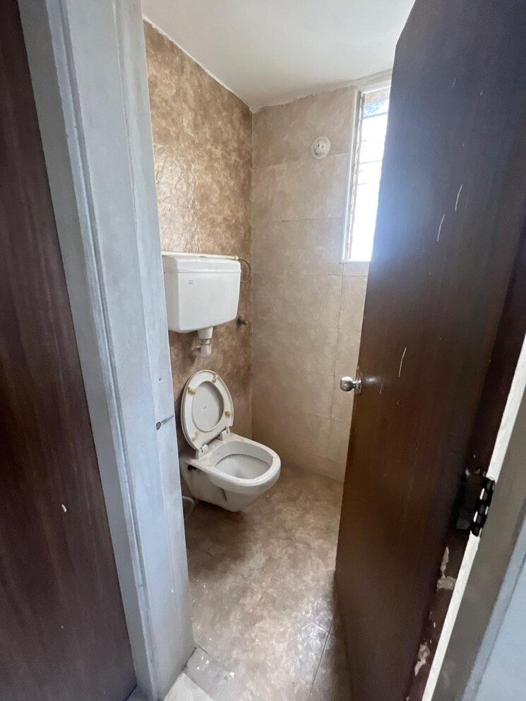 Bathroom, vishesh-balaji-symphony 1 Bedroom 660 Sq.Ft. Apartment In New Panvel Navi Mumbai 6324742