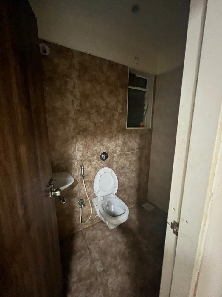 Attached Bathroom, vishesh-balaji-symphony 1 Bedroom 660 Sq.Ft. Apartment In New Panvel Navi Mumbai 6324742