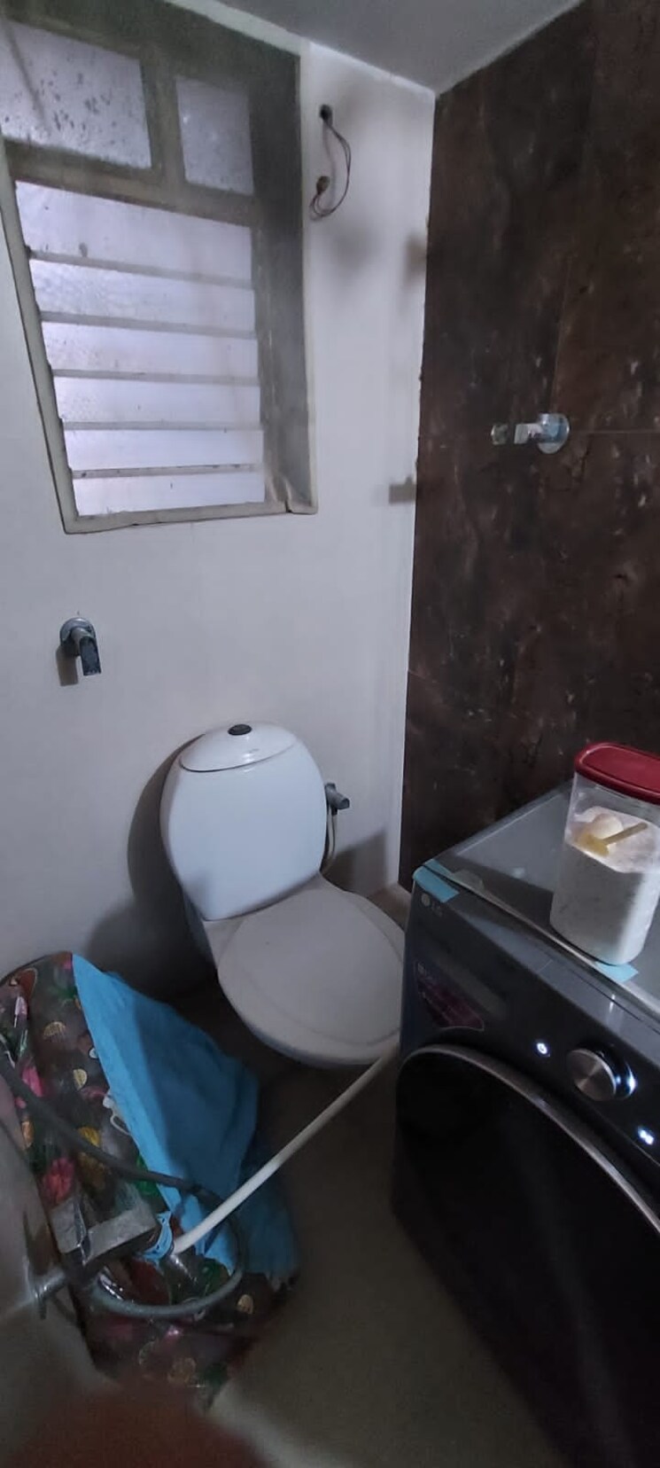 Bathroom, raj-exotica 3 Bedroom 1200 Sq.Ft. Apartment In Mira Road Mumbai 6325085