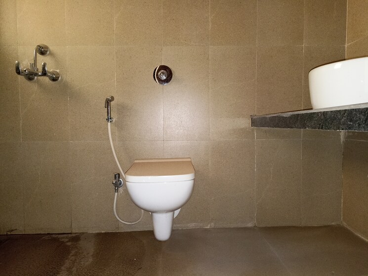 Bathroom, runwal-my-city-phase-ii-cluster-05 3 Bedroom 786 Sq.Ft. Apartment In Dombivli East Thane 6328822