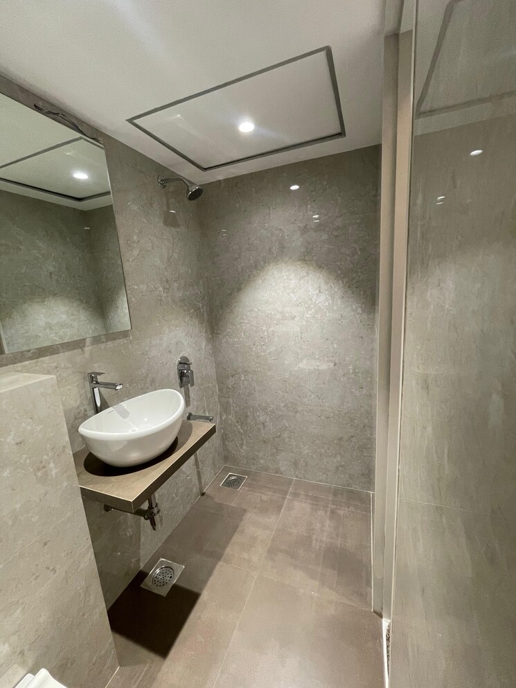 Bathroom, shivalik-bandra-north-gulmohar-avenue 1 Bedroom 322 Sq.Ft. Apartment In Bandra East Mumbai 6329047