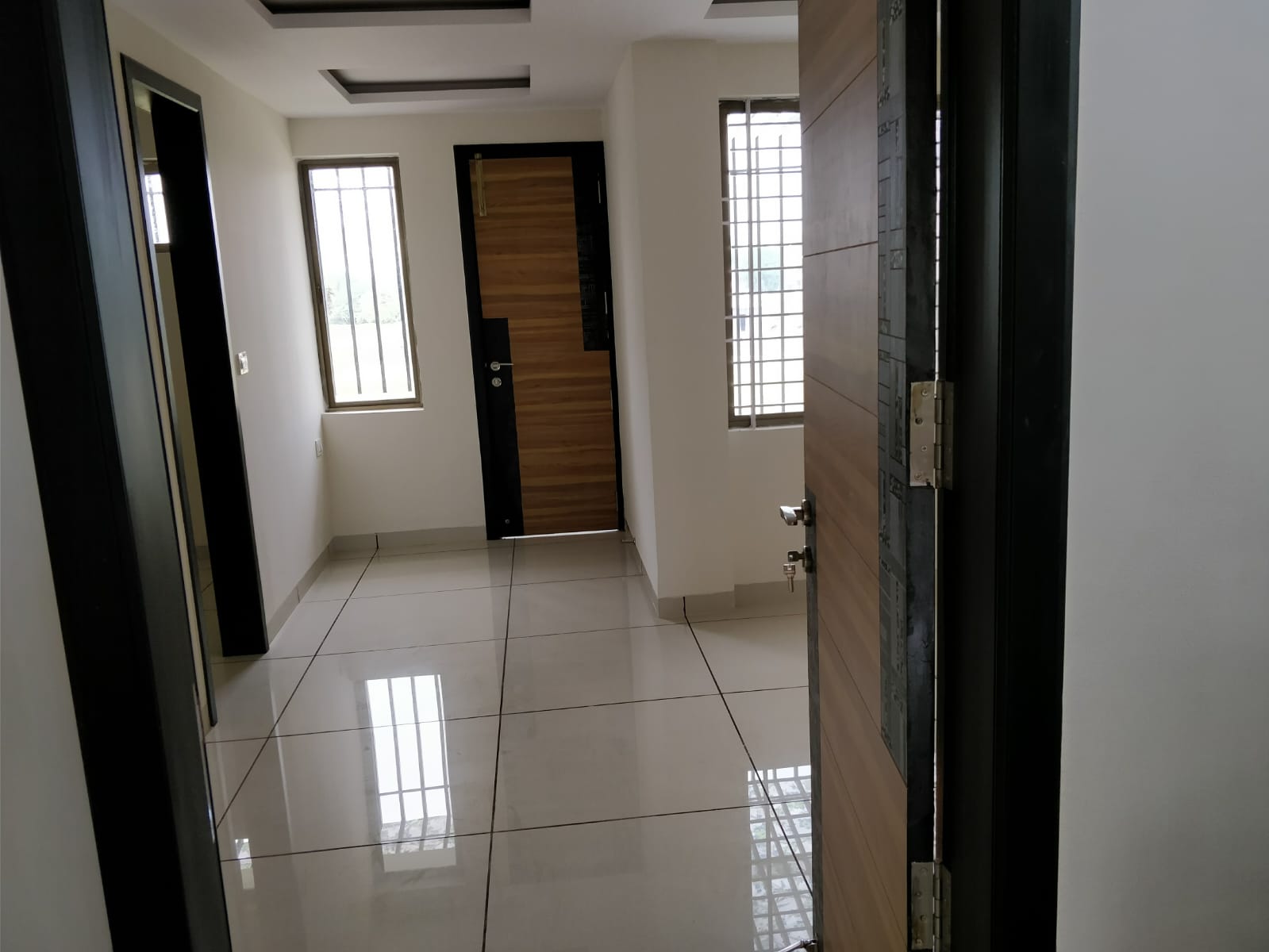 Resale 3 Bedroom 1500 Sq.Ft. Apartment in New Rani Bagh Indore 6329500