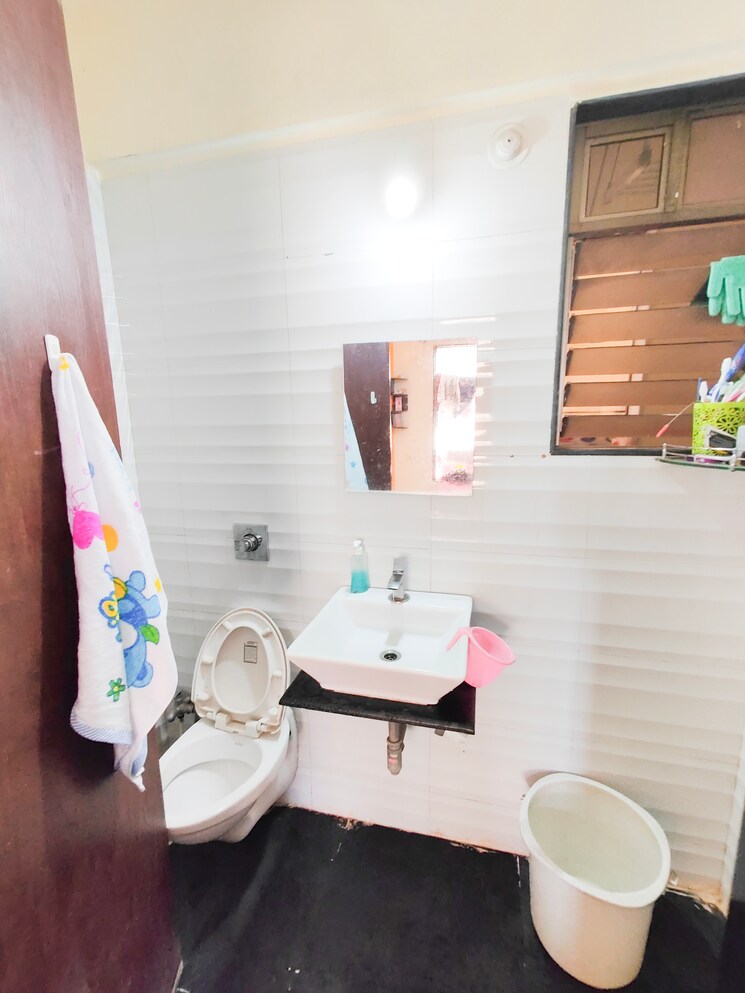 Bathroom, bhoomi-acres 1 Bedroom 432 Sq.Ft. Apartment In Waghbil Thane 6331897
