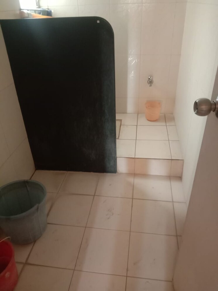 Bathroom, goel-ganga-dham-towers 2 Bedroom 950 Sq.Ft. Apartment In Bibwewadi Pune 6335962