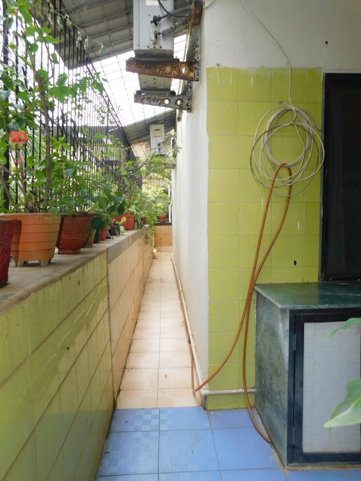 Balcony, classic-skylark 3 Bedroom 1500 Sq.Ft. Apartment In Kopar Khairane Navi Mumbai 6336761