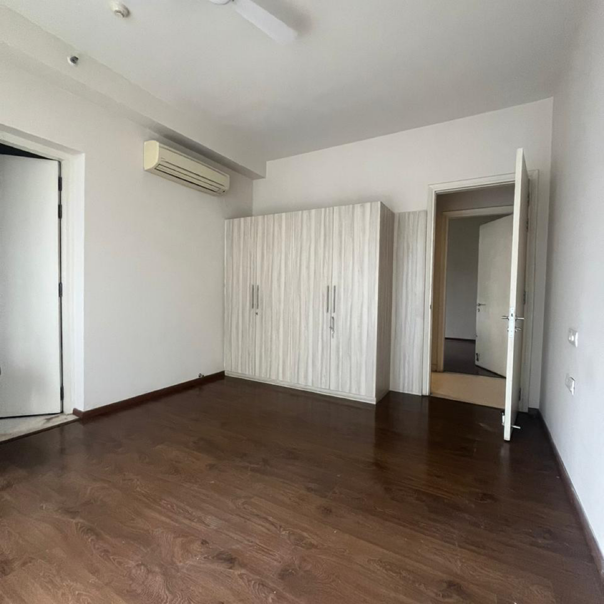 3 BHK + Servant Room,Study Room Apartment For Rent in Ireo Victory Valley