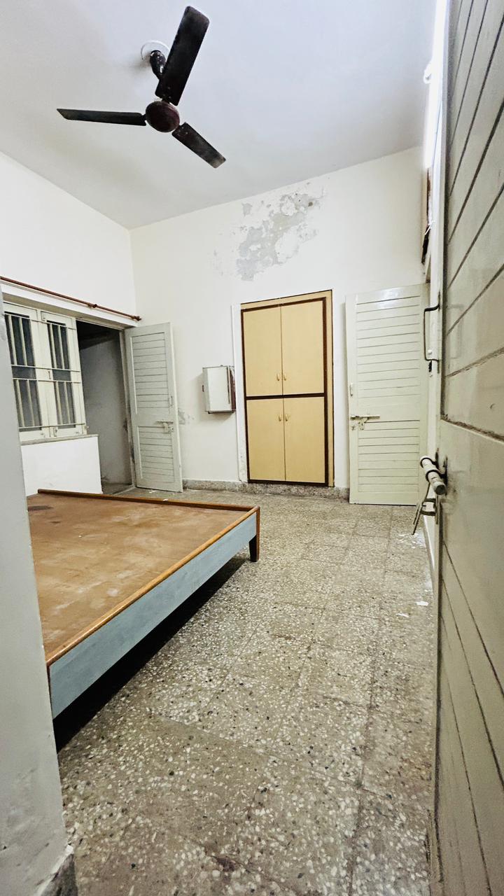 Rental 1 Bedroom 600 Sq.Ft. Apartment in Gurukul Ahmedabad 6338565