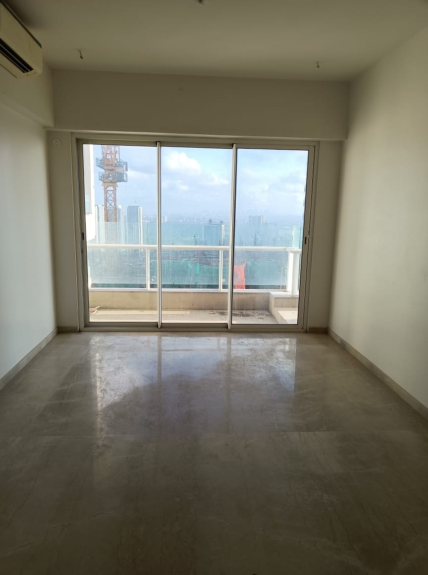 Rental 4 Bedroom 3918 Sq.Ft. Apartment in Omkar Alta Monte, Malad East Mumbai 6338813