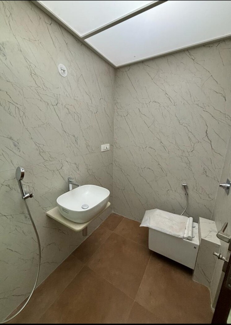 Bathroom, veena-santoor-phase-ii 1 Bedroom 422 Sq.Ft. Apartment In Kandivali West Mumbai 6340461