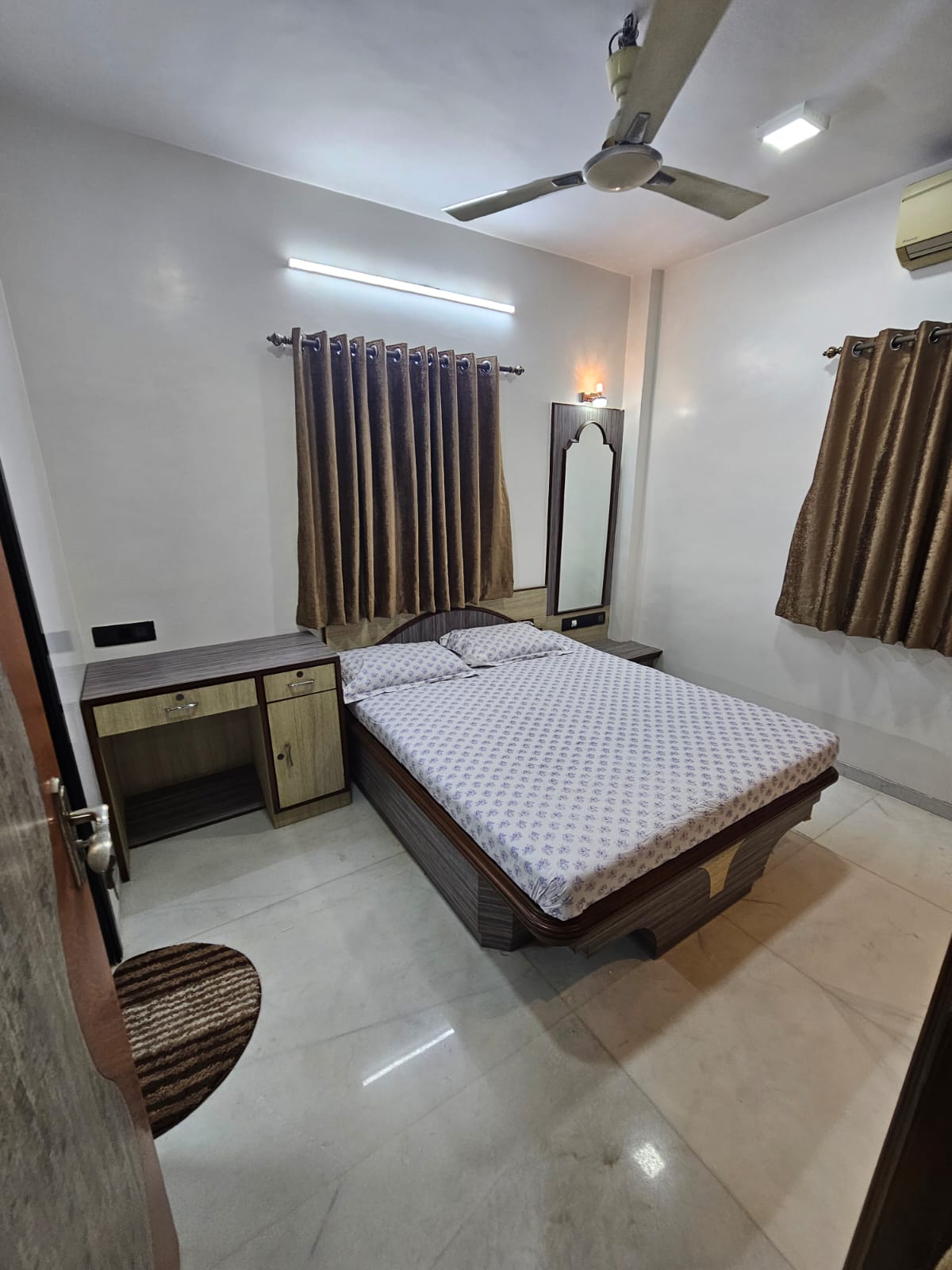 2 BHK Apartment For Resale in Kandivali West Mumbai  6341399